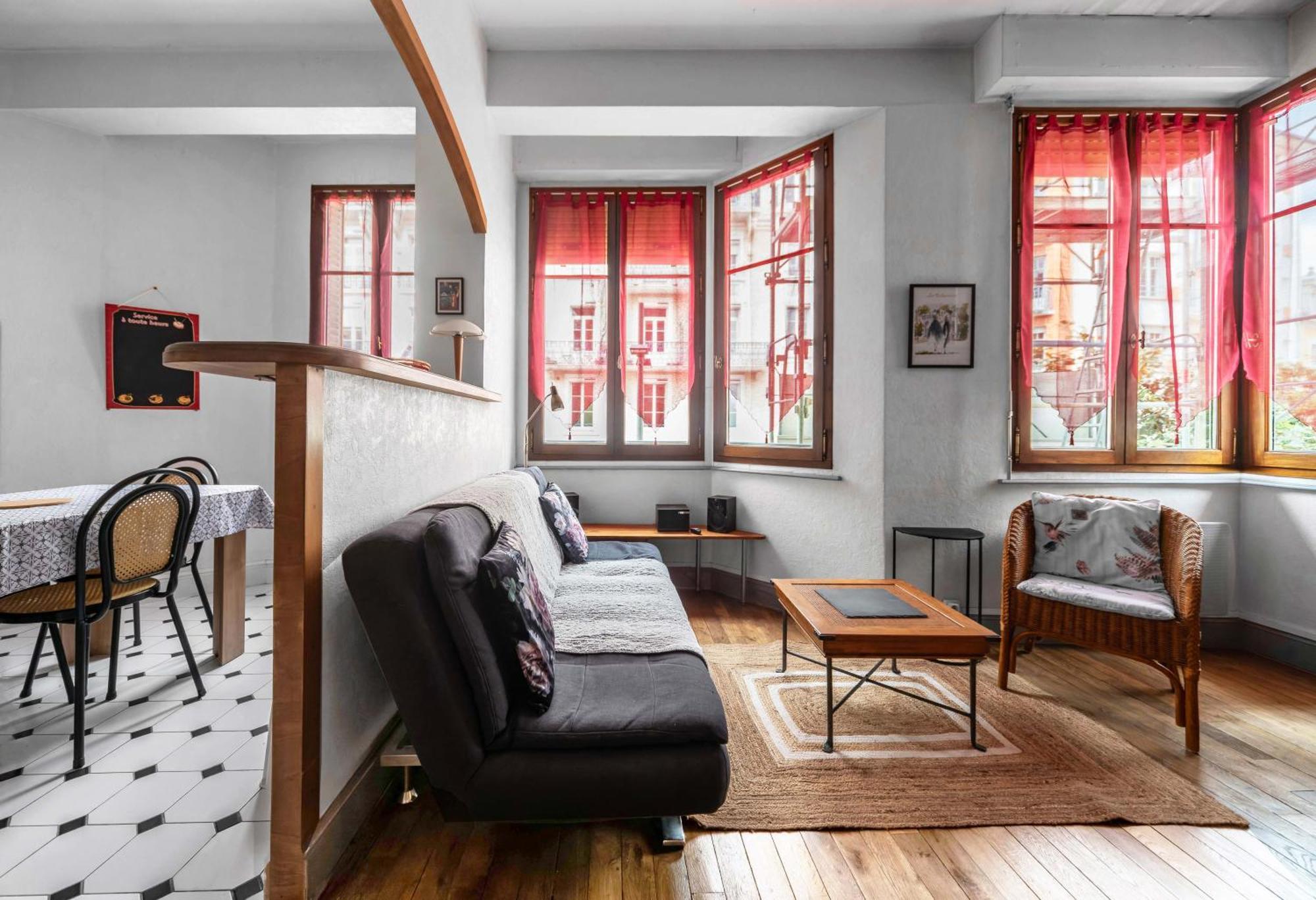 Le Lasteyras - Appartement Charmant En Centre Ville Vichy Bagian luar foto